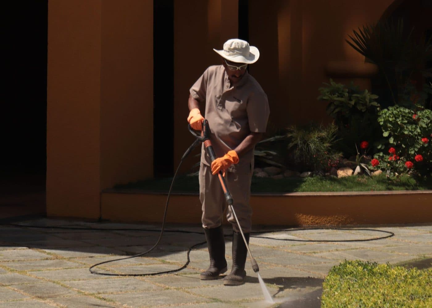 Hato Rey Balcony Pressure Wash and Furniture Reset